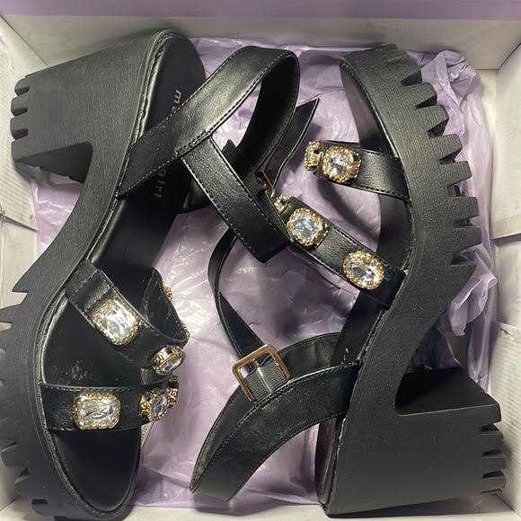 Jeweled black chunky sandal’s - Picture 4 of 13